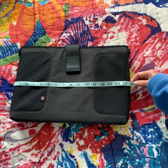 Wenger Swiss Gear Laptop Sleeve - Picture 4 of 6